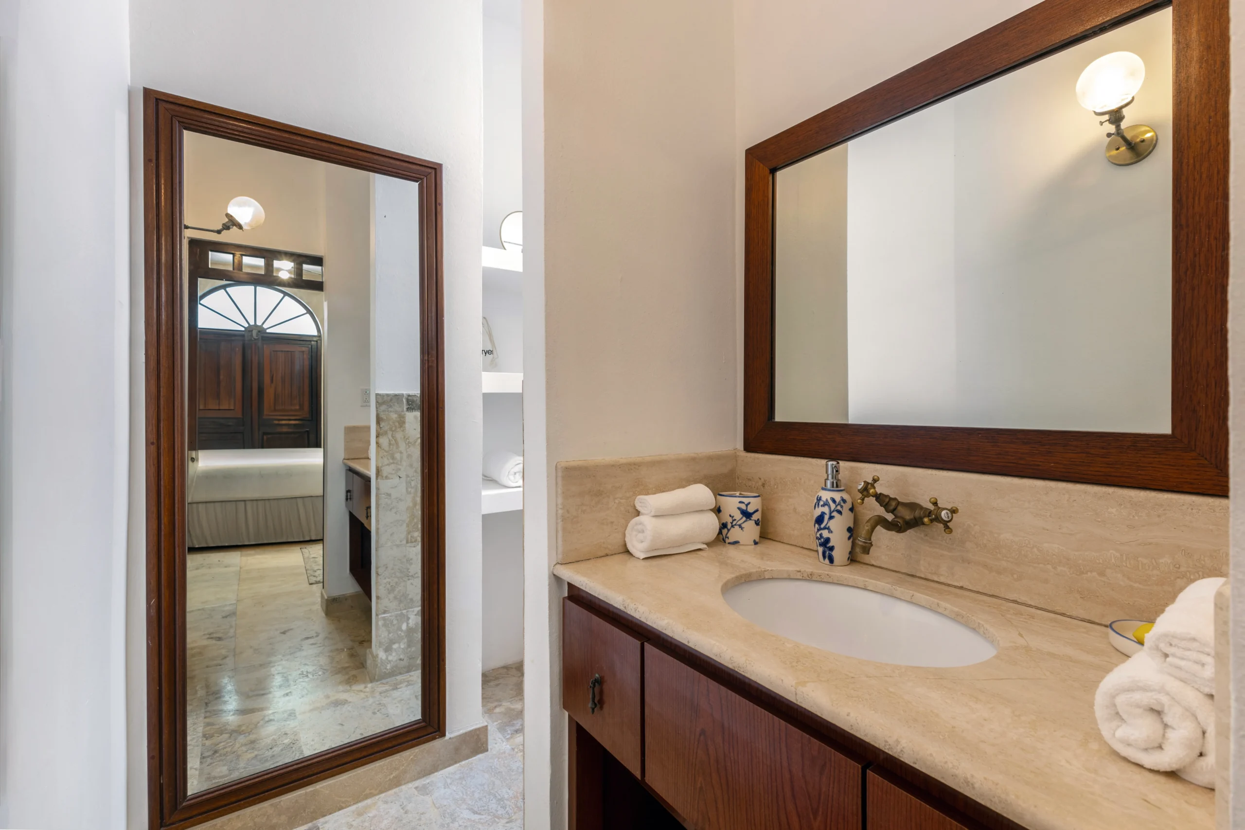 Library-suite58-print-Casa Lucien 40