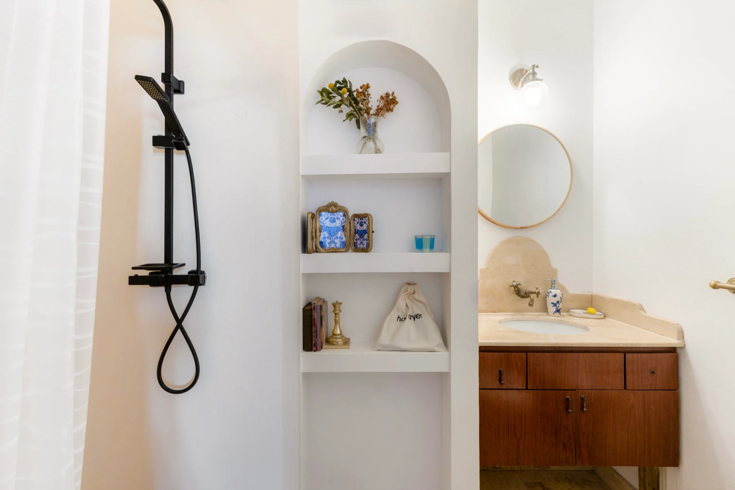 Lucienne-suite65-print-Casa Lucien 47