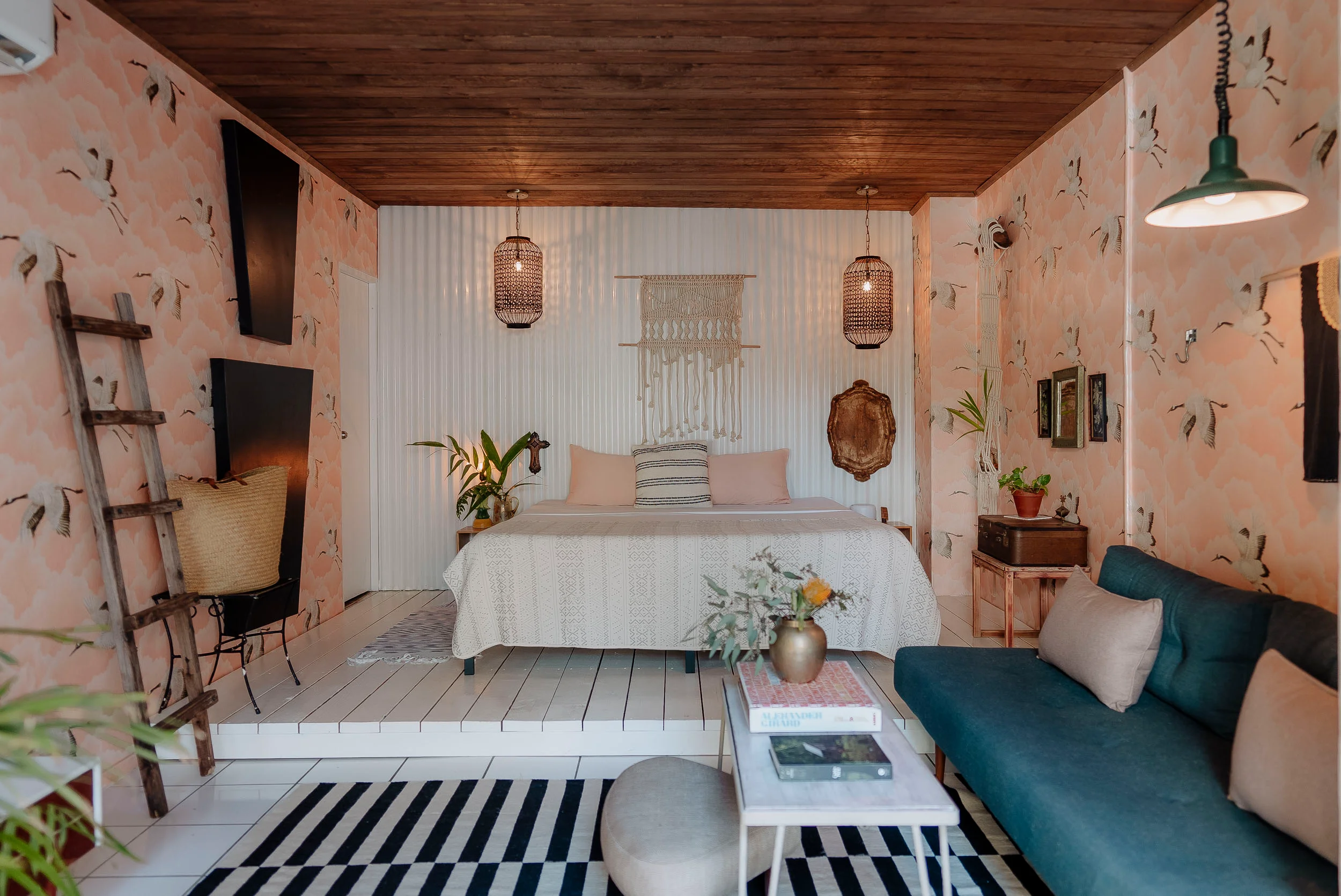 white-cottageDSC03066-e