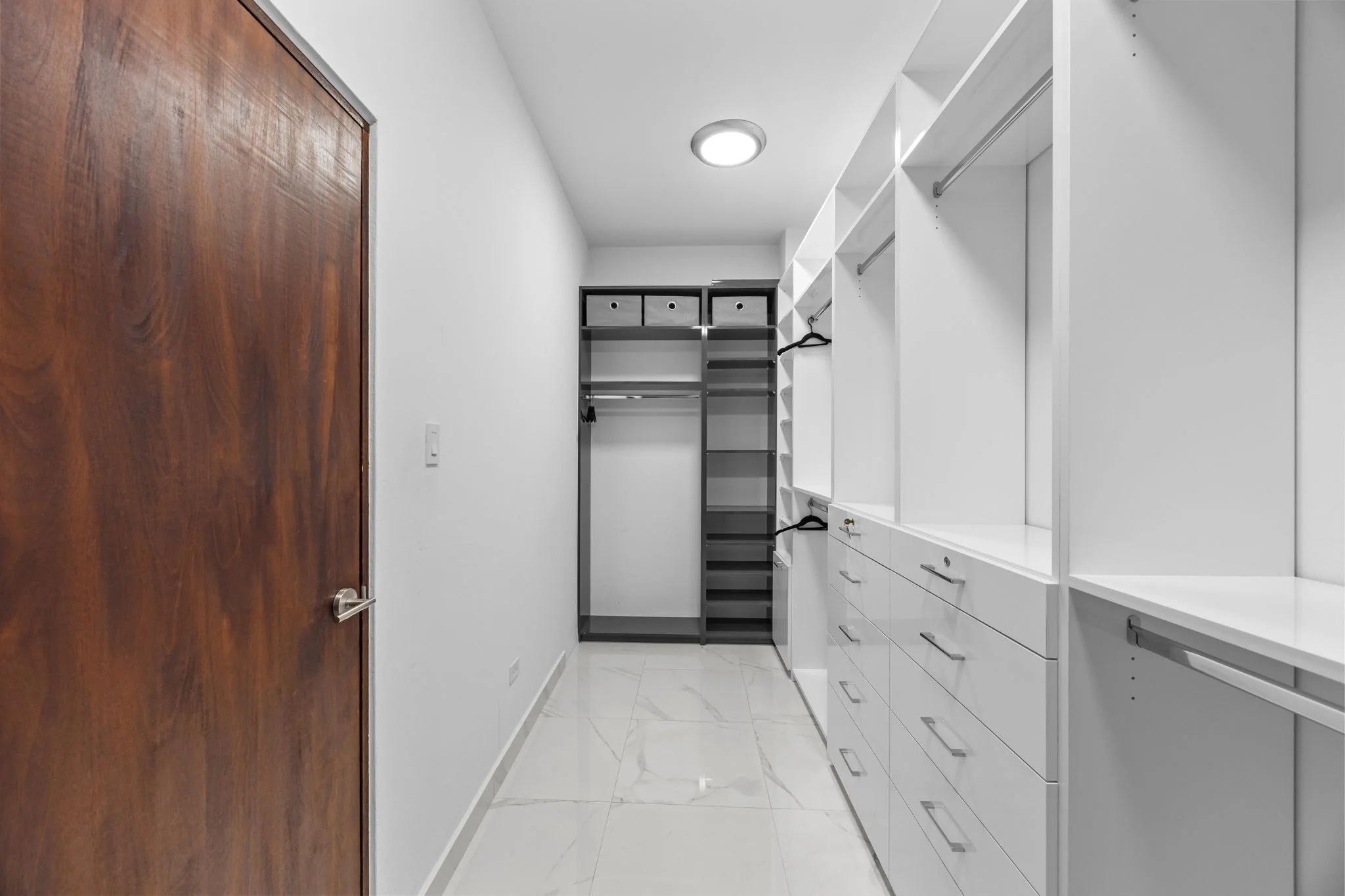 Resident Suite 5